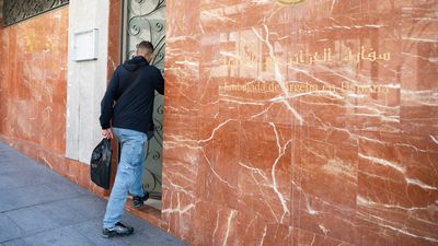 Cáritas denuncia "obstáculos" para conseguir la Tarjeta de Identidad de Extranjero