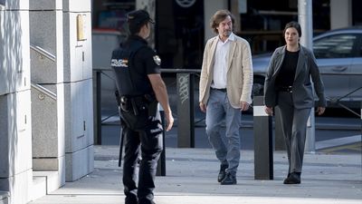 El juez cita como testigos a los fiscales que se reunieron con Leire Díez