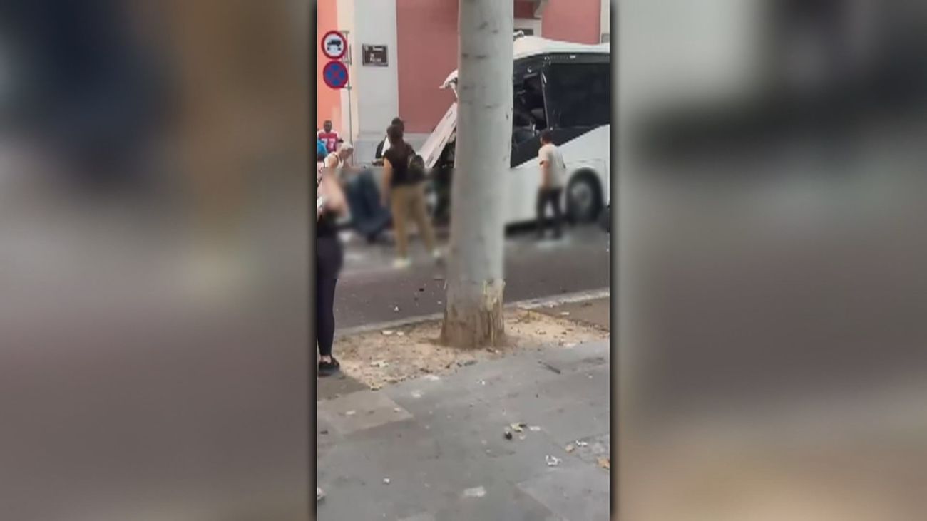Aumentan a 43 heridos, cuatro de ellos críticos, en el accidente de un autocar en Lleida