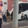 Más de 40 heridos, cinco críticos, al estrellarse un autocar contra un edificio en Lleida