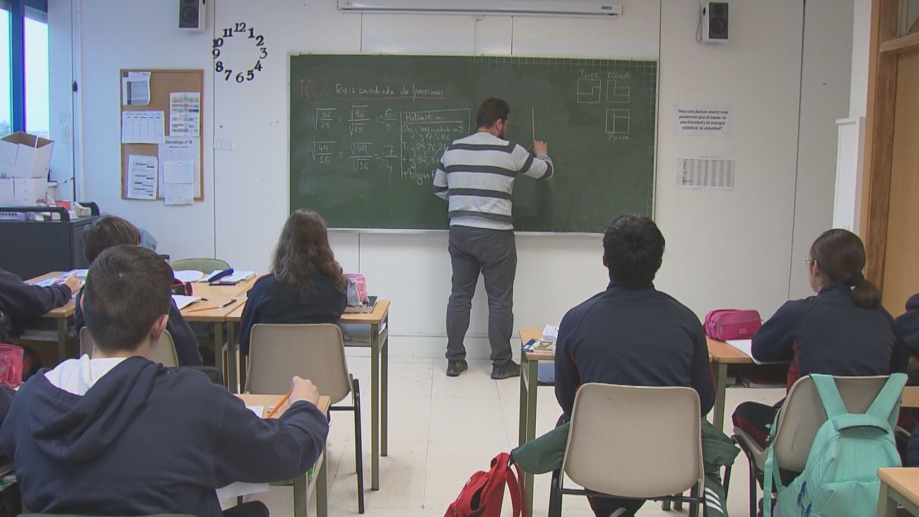 La Comunidad de Madrid incrementará un 78% las plazas de catedráticos no universitarios