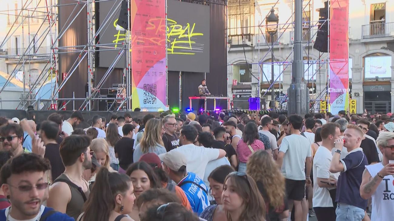 La Puerta del Sol  acoge una rave en honor de Madonna como primicia de su nuevo álbum 'Confessions II'