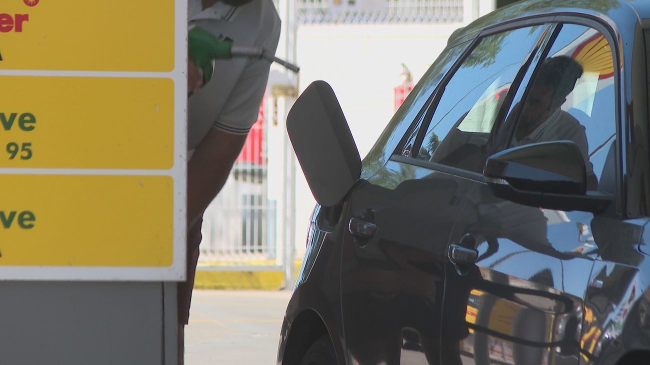 Arranca la primera gran operación salida del año con la preocupación por el aumento del precio del combustible