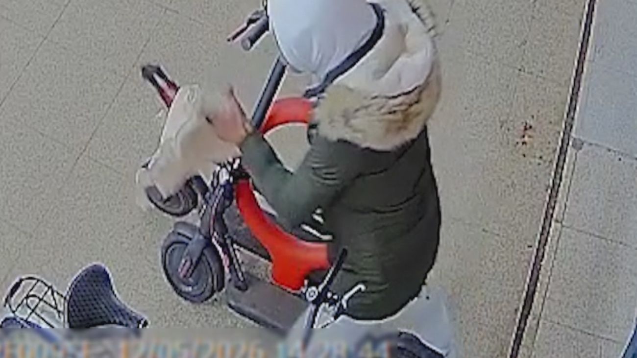 Detenidos cuatro hombres por robar patinetes eléctricos y bicicletas en Fuenlabrada