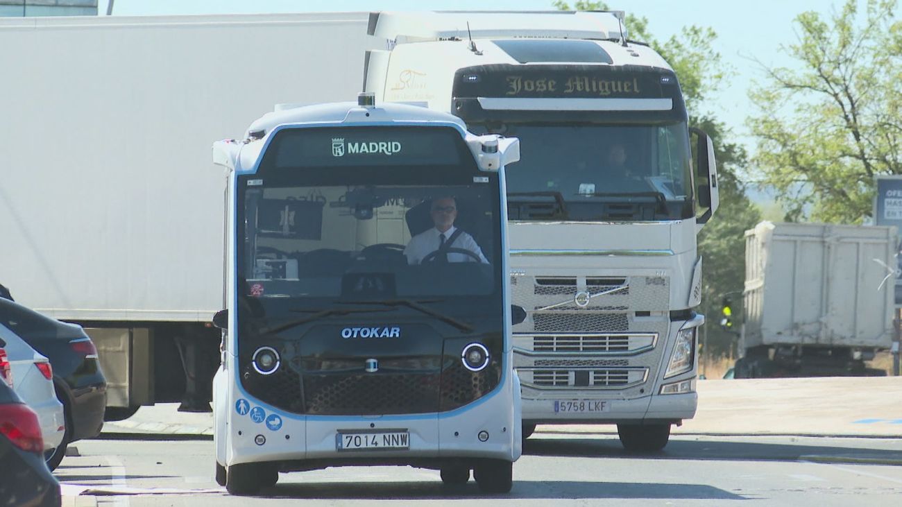 Empieza a operar el primer autobús autónomo de España en Mercamadrid