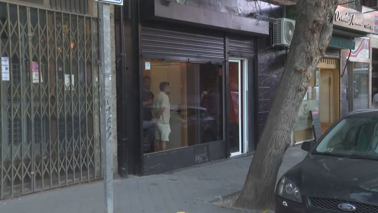 Peleas, ruido y fiestas hasta el amanecer, la pesadilla de unos vecinos de Carabanchel