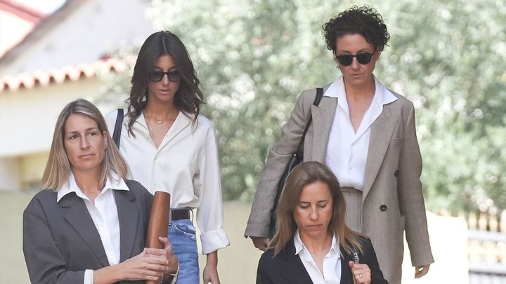 Las hijas de Isak Andic se reiteran ante la jueza en la inocencia de su hermano