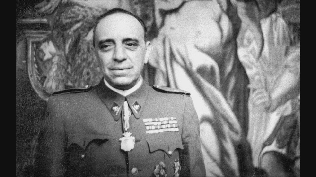 El Gobierno retirará la Gran Cruz de Sanidad al psiquiatra Antonio Vallejo-Nájera