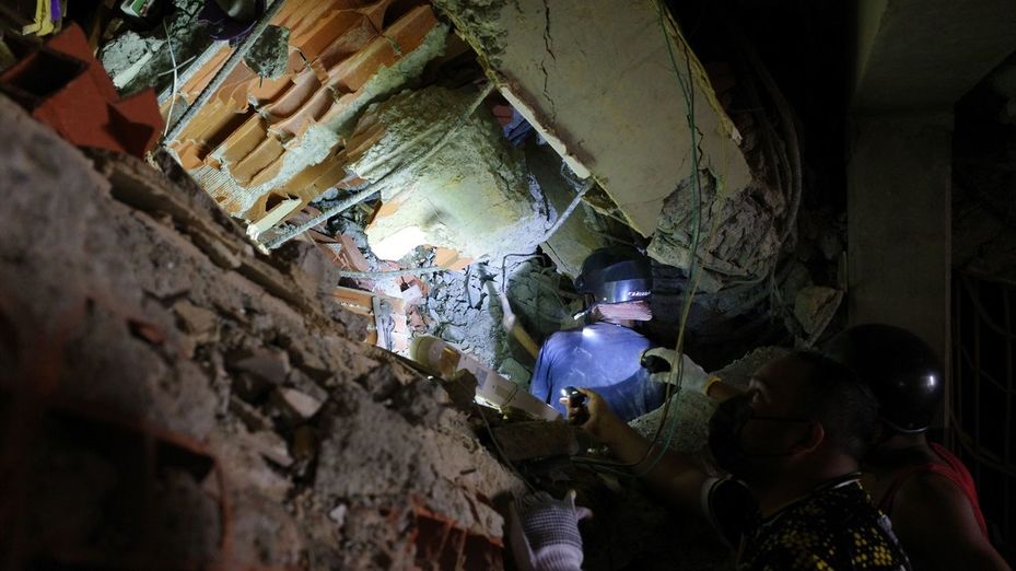 Suben a 34 los españoles muertos en los terremotos de Venezuela mientras 140 personas siguen desaparecidas