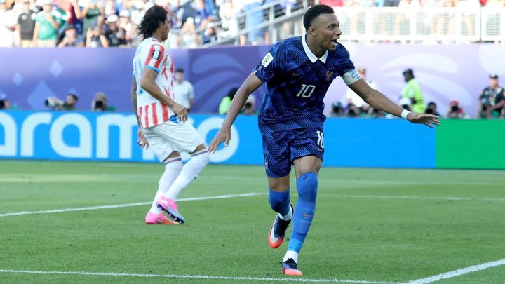 Mbappé ante Paraguay / EFE