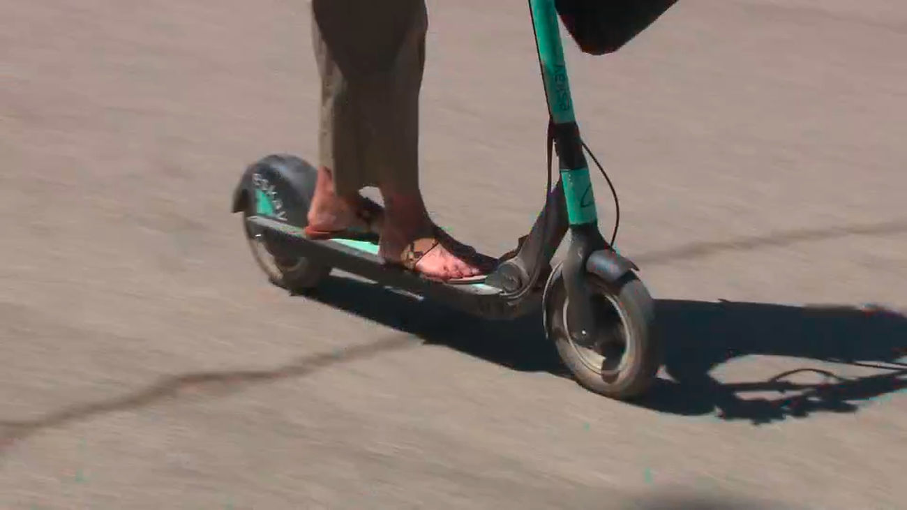 Detenida en Vallecas con 270 dosis de cocaína tras circular en patinete en sentido contrario