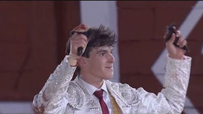 Puerta Grande para Sergio Rollón en la final a tres del Circuito de Novilladas de Madrid