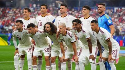 Luis de la Fuente repite ante Portugal el once de dieciseisavos