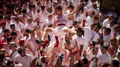 San Fermín 2026 arranca con un multitudinario chupinazo en Pamplona y nueve días de fiesta sin descanso