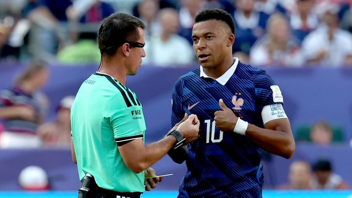 El Real Madrid rechaza las manifestaciones "racistas" de Celeste Amarilla contra Mbappé