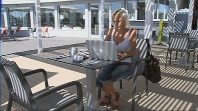 ¿Sabemos desconectar en vacaciones? Hacerlo nos puede salvar el verano