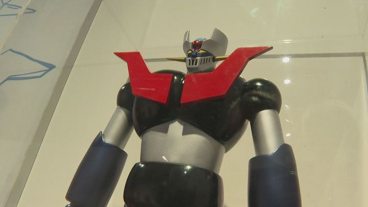 Condeduque se llena de nostalgia con la exposición 'Yo fui a EGB'