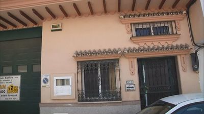 Consternación en Mijas (Málaga) tras la muerte a puñaladas de una madre y su hija en una vivienda que fue incendiada