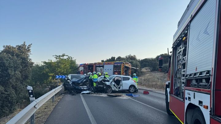 Dos hombres resultan gravemente heridos tras un choque frontolateral en la M-601 en Collado Villalba