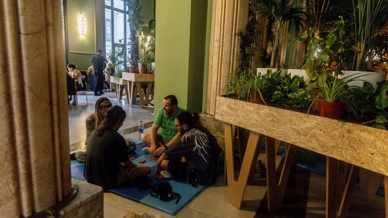 El Salón de Baile del Círculo de Bellas Artes: un refugio climático para huir del calor