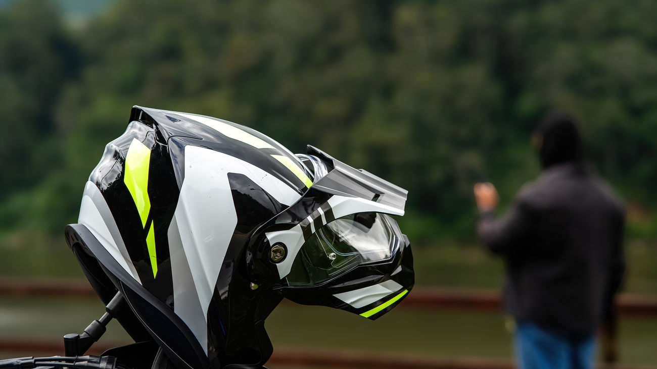 ZYON Helmets prepara el lanzamiento del primer casco de moto que protege frente a la contaminación