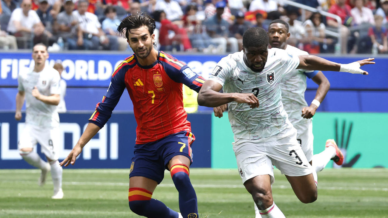 Ferrán Torres ante Austria