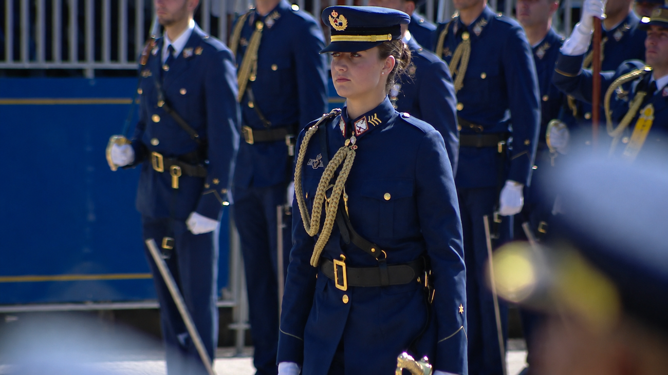 La princesa Leonor culmina su formación militar con la Gran Cruz del Mérito Aeronáutico