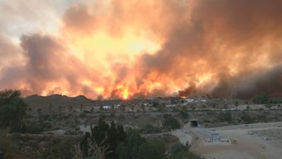 Avanza sin control el incendio en Los Gallardos (Almería) con 12 muertos y 23 desaparecidos