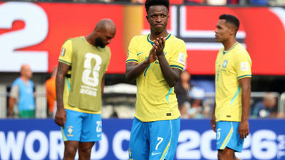 Vinícius se dice frustrado y pide perdón por la actuación de Brasil en el Mundial