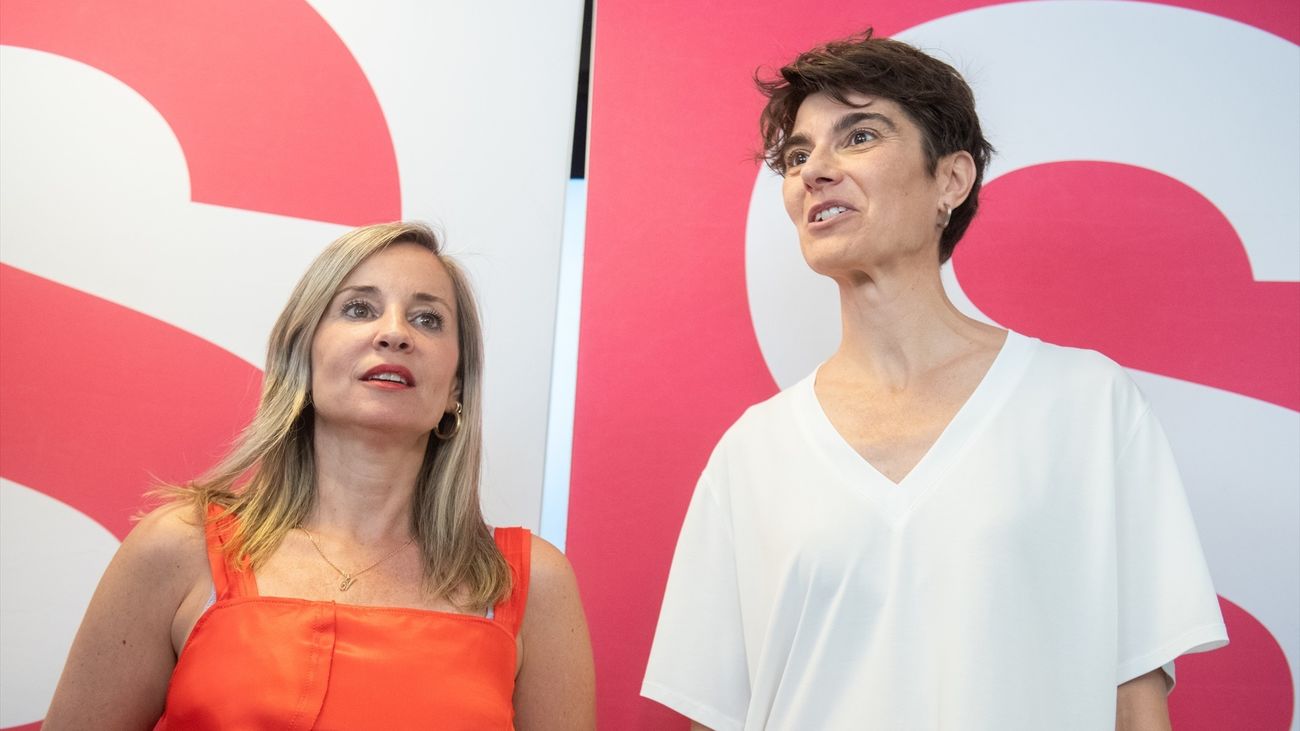 Verónica Martínez Barbero y Rosa Martínez