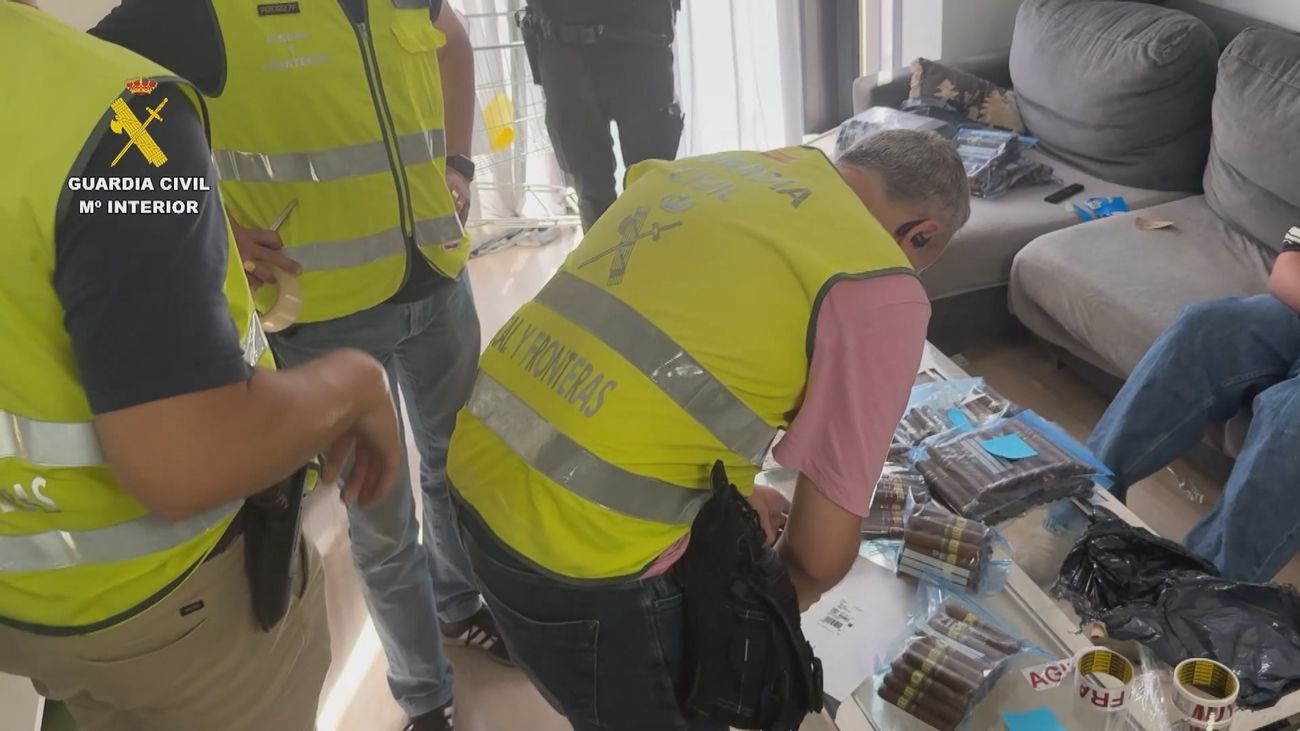 La Guardia Civil incauta en Valencia 34.000 puros habanos falsificados que eran distribuidos por Europa