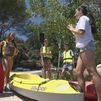 Así se vive el verano más aventurero de Madrid: viento, velas y diversión en el Pantano de San Juan