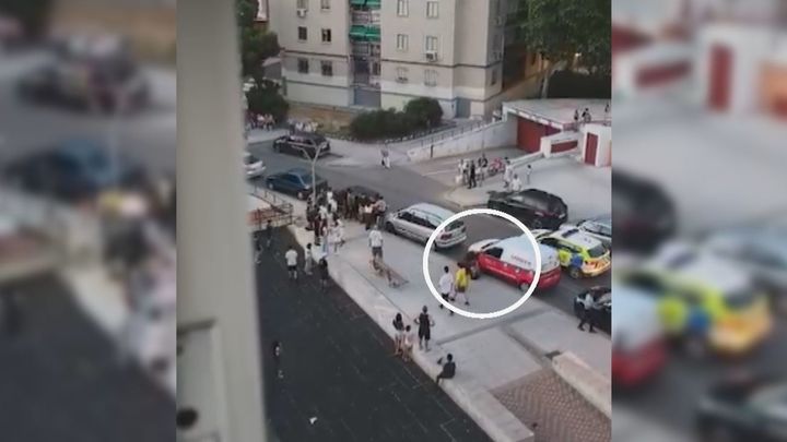 Vecinos de Alcorcón denuncian agresiones de un grupo de menores: "Llevan así todo el verano"