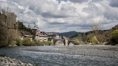 Una madre y su dos hijos menores mueren ahogados en la presa navarra de Roncal
