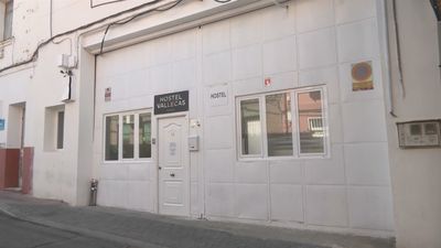 Vecinos de Vallecas denuncian problemas de convivencia con los huéspedes de un hostal