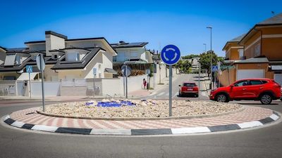 Rivas finaliza la renovación de dos rotondas de la avenida Pilar Miró