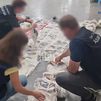 Desmantelada en Getafe una fábrica con 12 máquinas para falsificar camisetas del Mundial a demanda