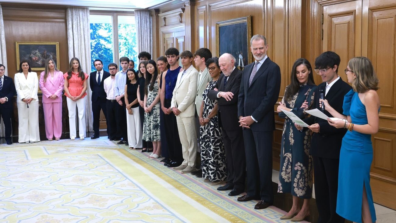 Alumnos de bachillerato internacional son recibidos en La Zarzuela