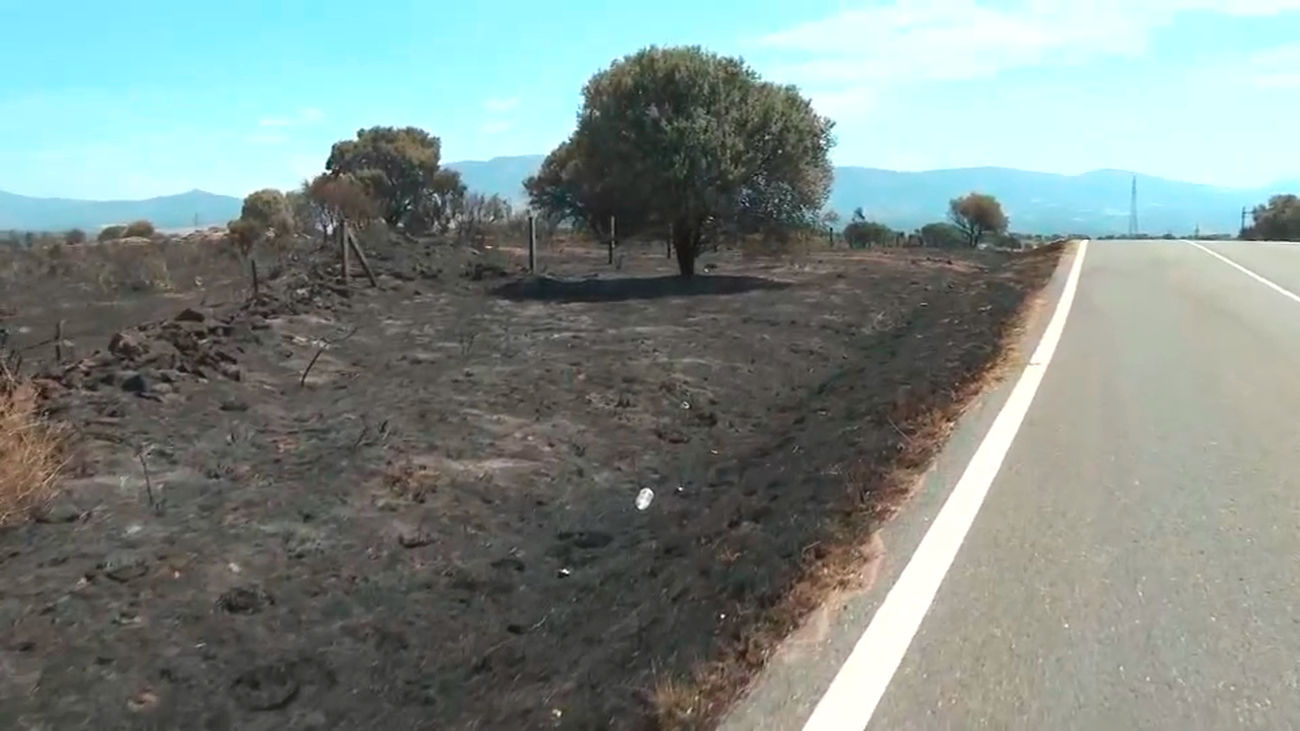 El incendio de Lozoyuela está controlado y se mantienen patrullas de vigilancia