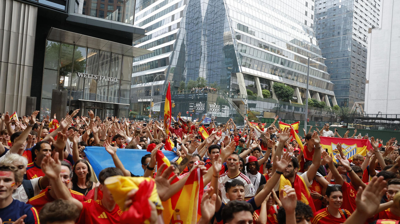Afición de España se reúne en Nueva York previo a la final