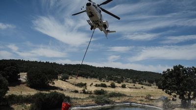 El incendio La Mierla  arrasa 16.000 hectáreas, con 21 municipios evacuados y 800 afectados