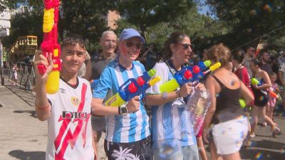 La tradicional Batalla Naval vuelve a pasar por agua a Vallecas