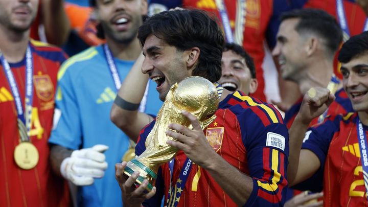 ¿Quién tiene más Mundiales? Así queda el ranking histórico de selecciones tras la segunda estrella de España
