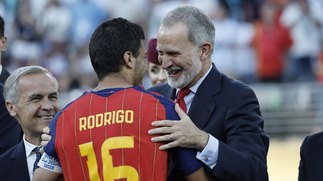 Villanueva de la Cañada se vuelca con Rodri, su campeón del mundo