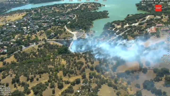 Cuatro medios aéreos y 8 terrestres logran controlar un incendio forestal en Pedrezuela