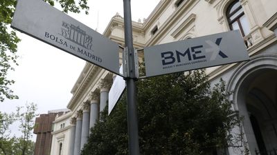 Holaluz, suspendida de cotización tras iniciar el Gobierno su inhabilitación como comercializadora eléctrica