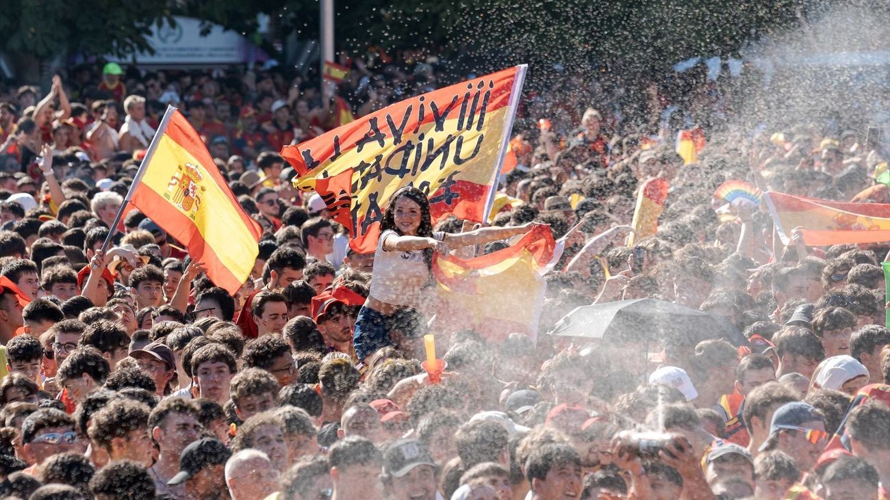 Madrid se vuelca con la selección: miles de personas celebran en Cibeles el segundo Mundial de España