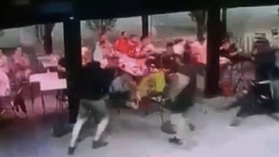 Brutal ataque de un grupo de encapuchados a militares que veían la final del Mundial en un bar de Berriozar