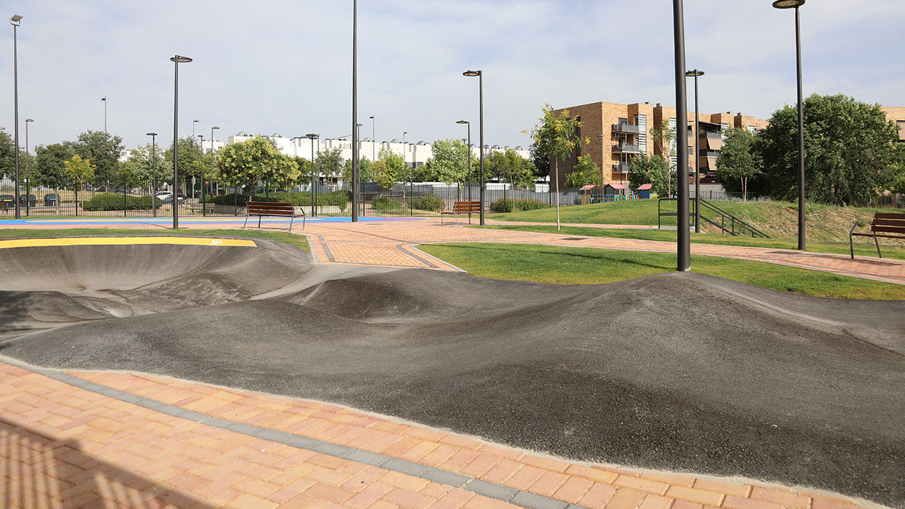 Pista de pump track en las instalaciones deportivas de Buenavista, en Getafe