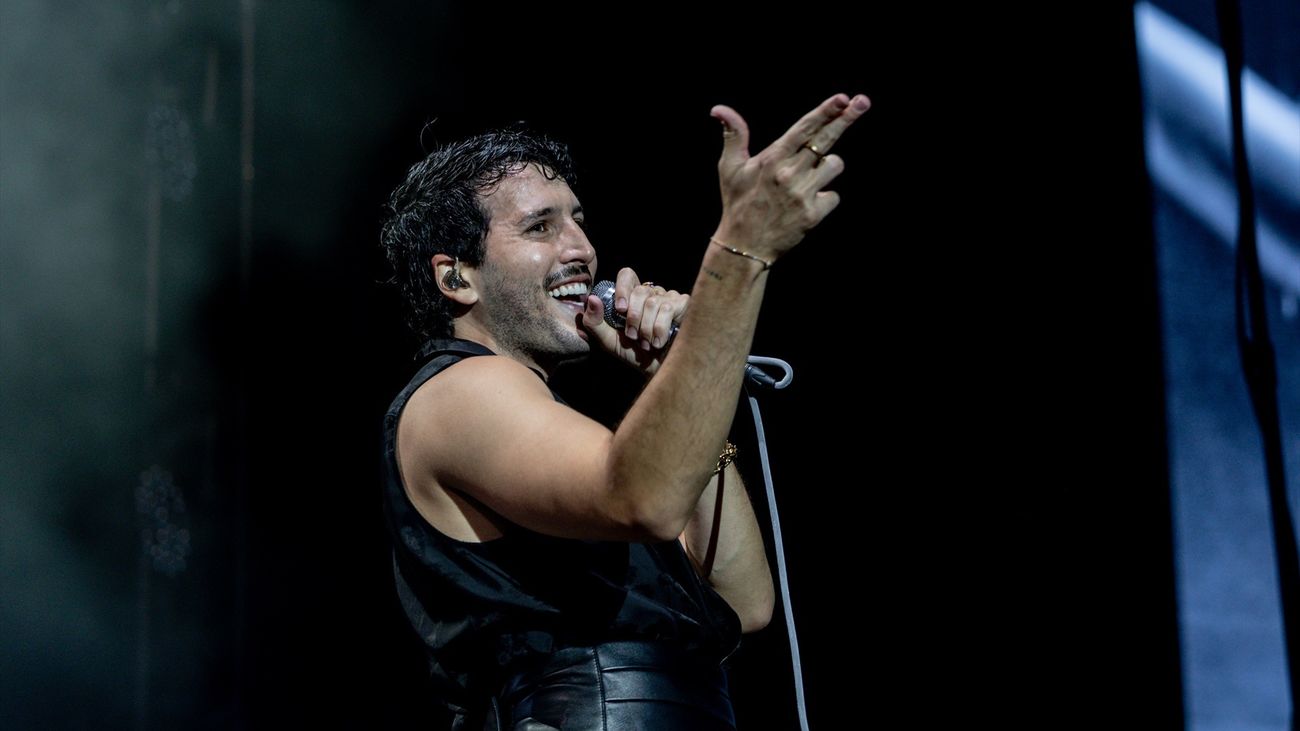 El cantante y compositor colombiano Sebastián Yatra durante su concierto en el Movistar Arena de Madrid